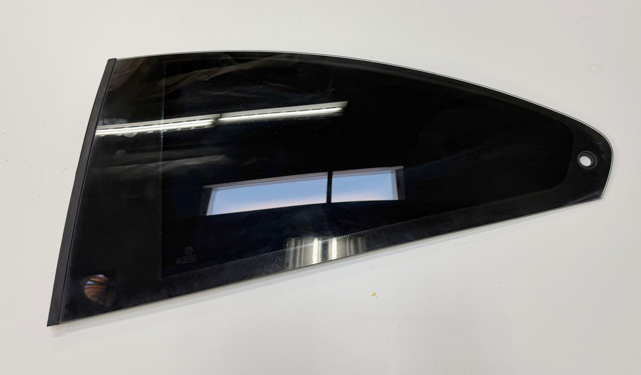 Driver Rear Side Window Glass BMW E46 M3 330ci 325ci 323ci  8209403