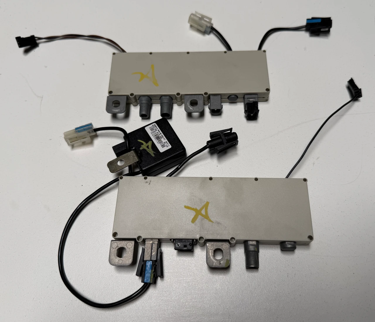 ANTENNA EWS FZV AMPLIFIER BMW E39 540i 530i 525i 8380686