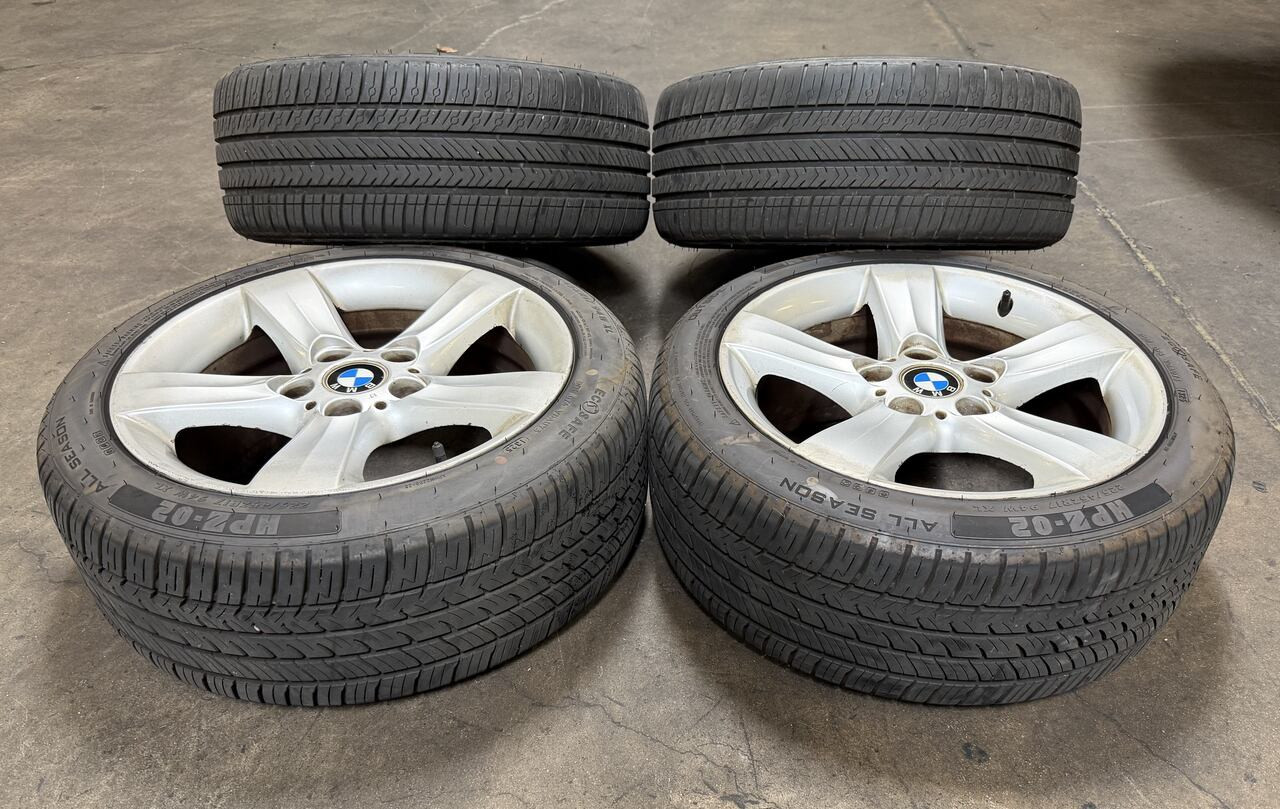 BMW e46 325i 323i 17 x 8 Alloy Wheels W/ Tires 6758987