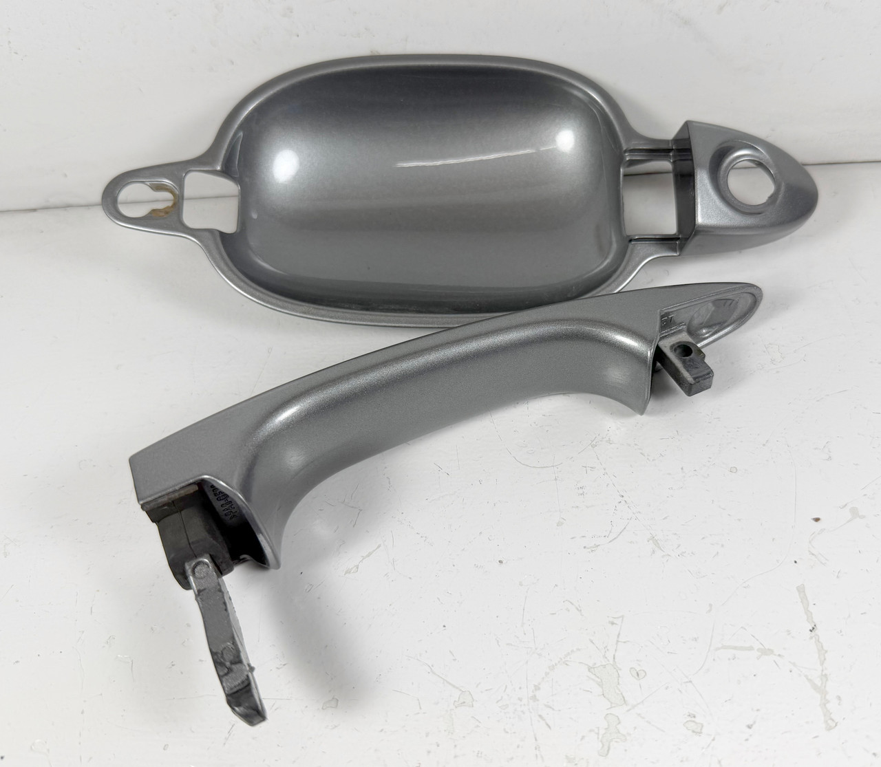 Driver Front Exterior Door Handle BMW e60 550i 535i 530i 528i 525i 7191913