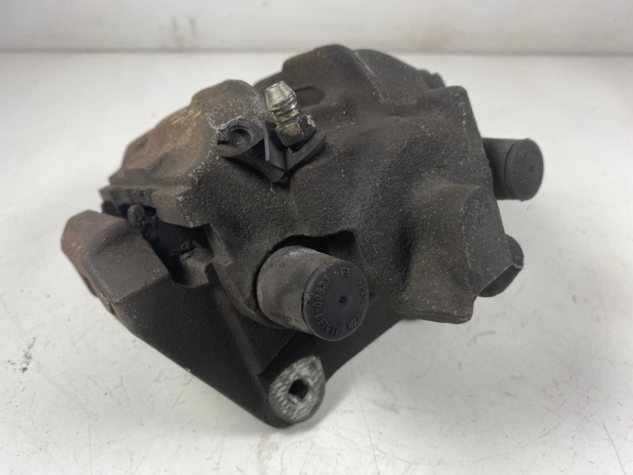 2000-05 BMW E46 330 325 323 PASSENGER REAR BRAKE CALIPER