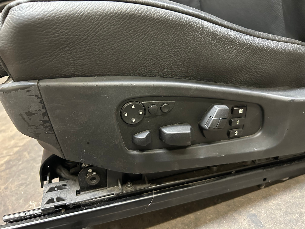 ELECTRIC FRONT SPORT SEATS BMW E60 530i 525i