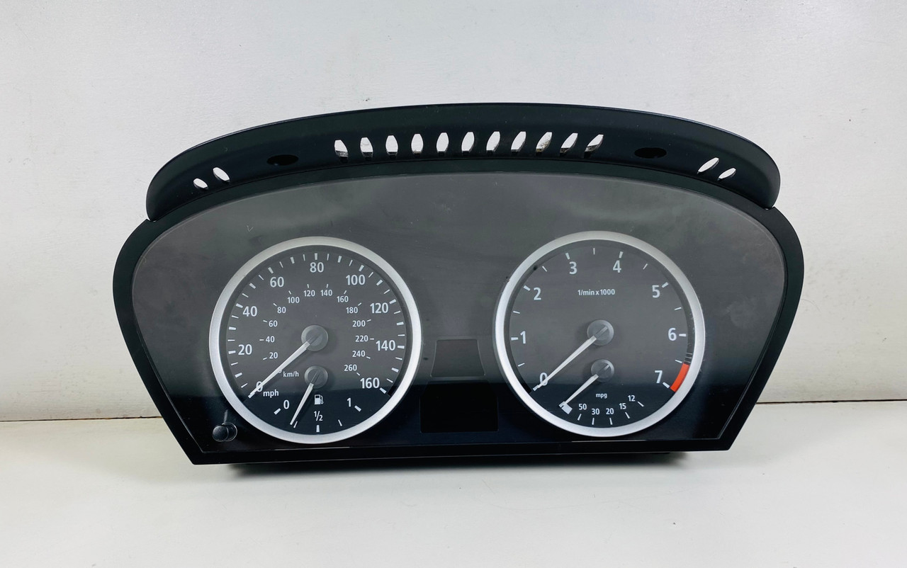 BMW 6974574 E60 550i 530i DASH GAUGE CLUSTER SPEEDOMETER
