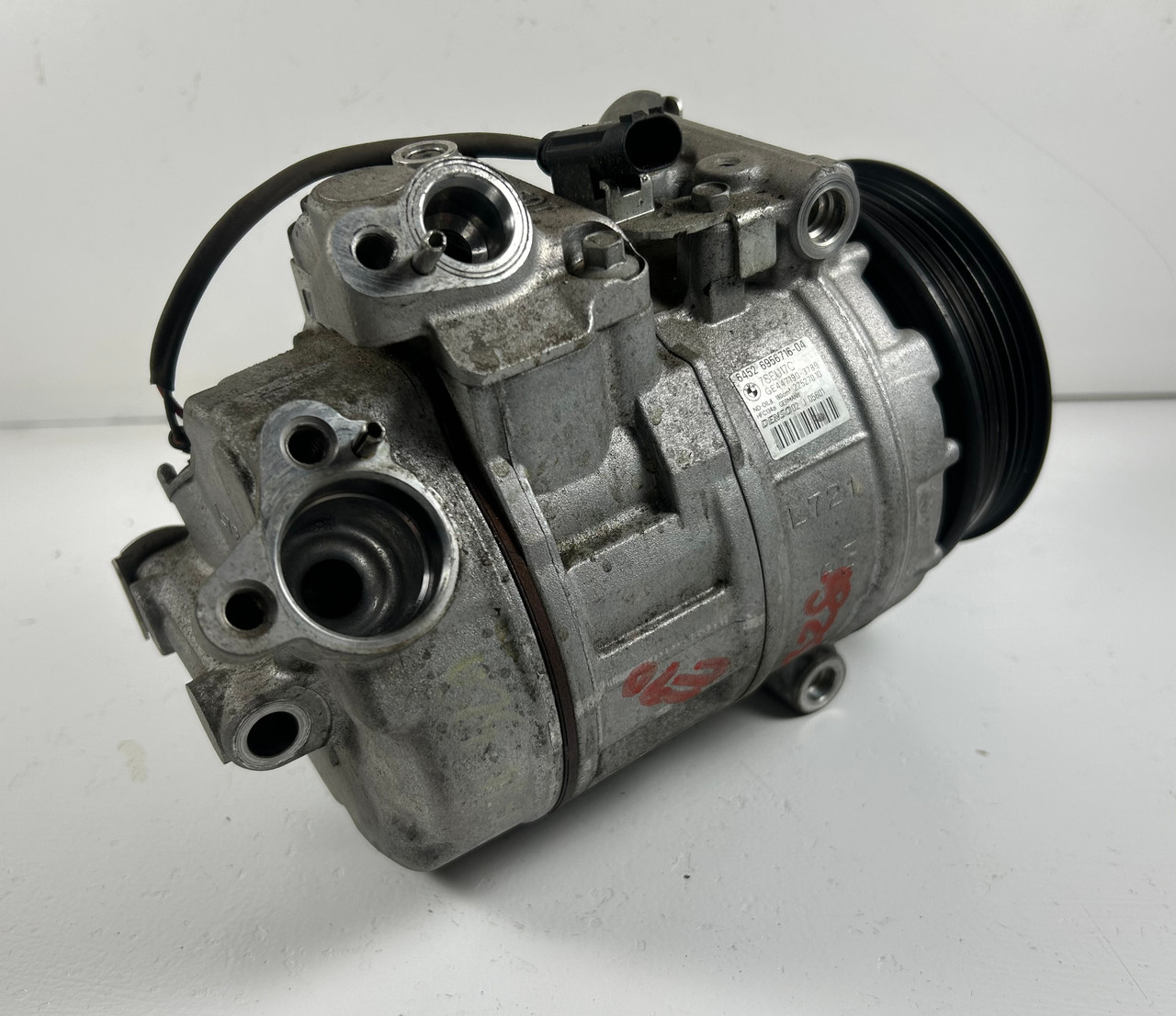 BMW E90 E92 330i 328i A/C AIR CONDITIONER COMPRESSOR PUMP 6956716