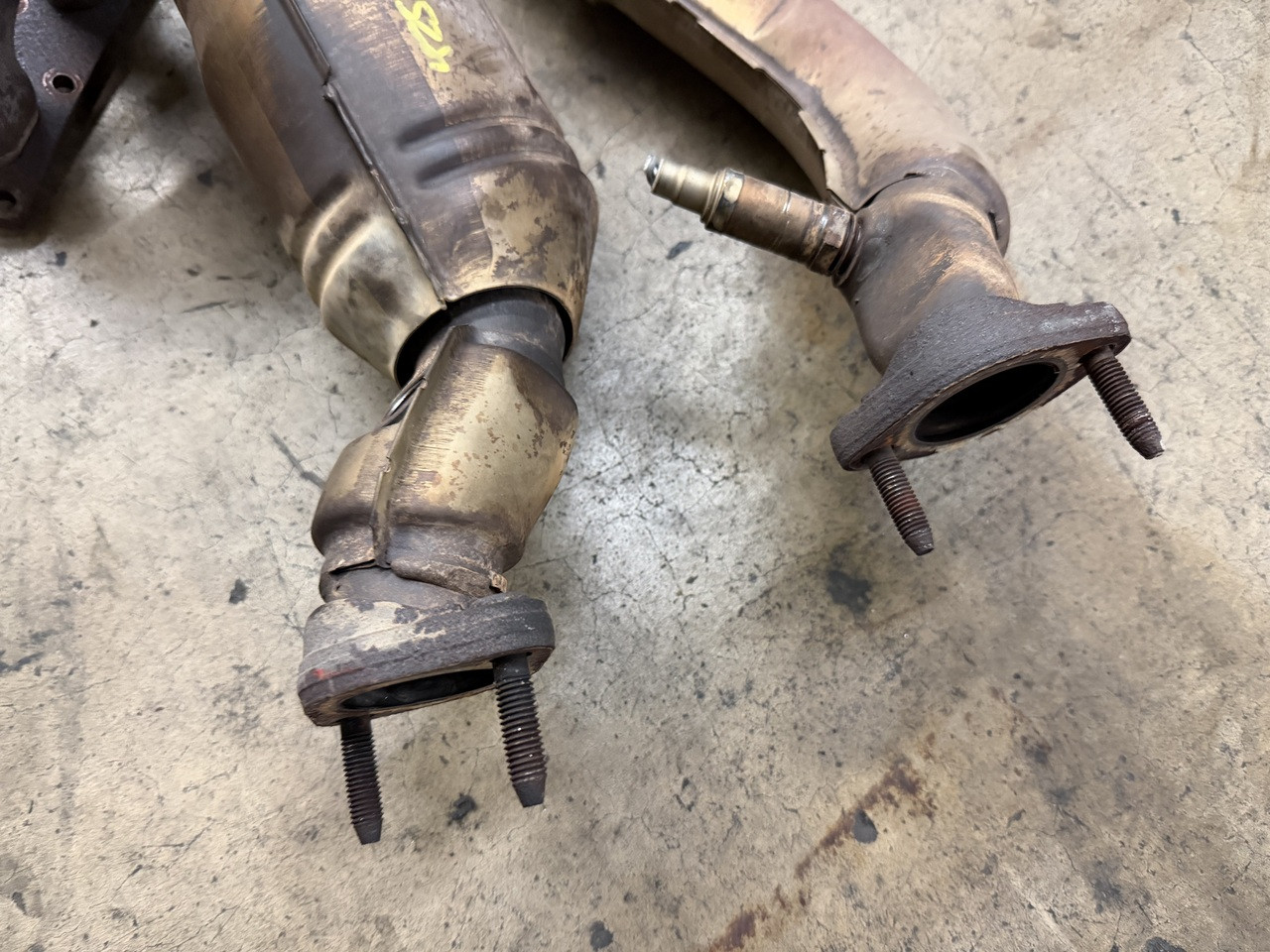 1999-00 BMW E39 528i M52TU ENGINE EXHAUST MANIFOLD HEADERS 1732955