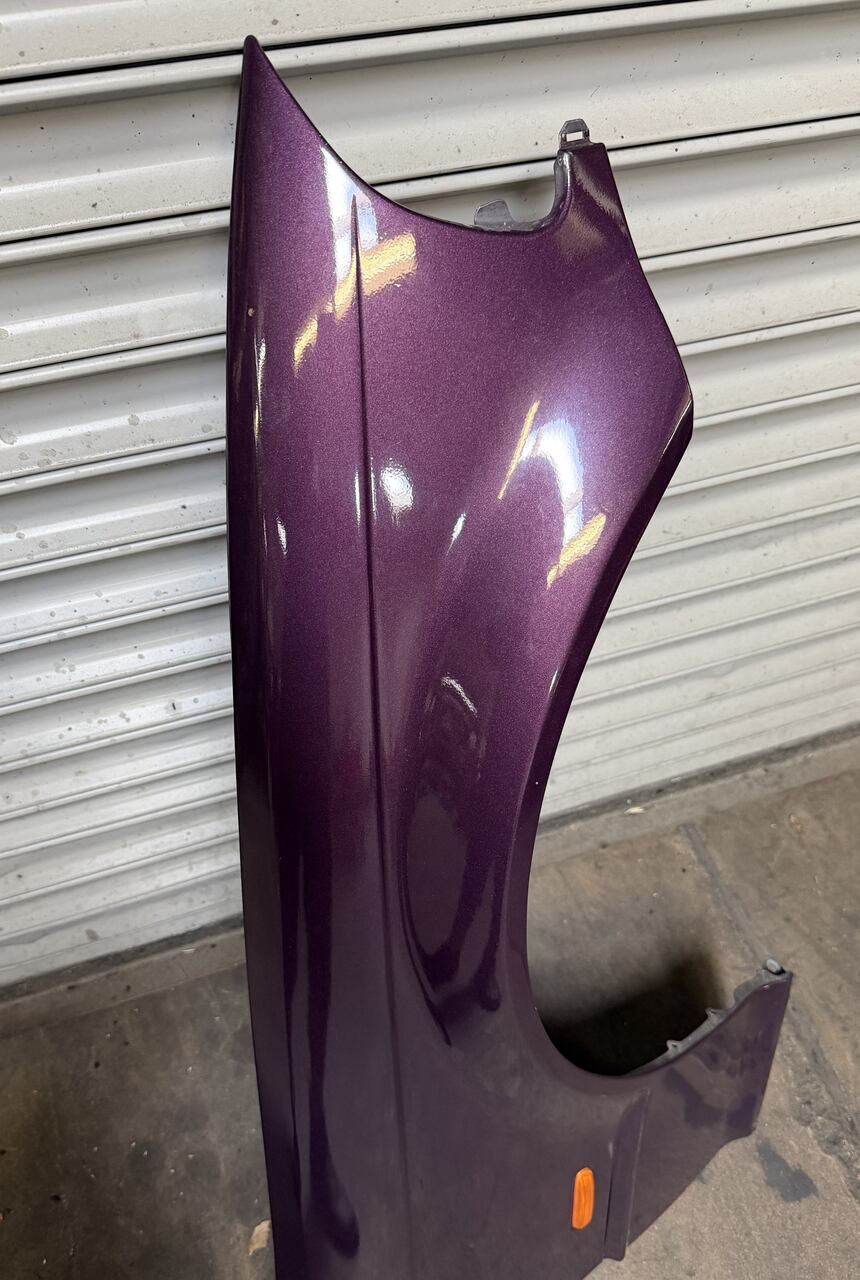 PASSENGER FENDER 1999-03 BMW E46 330ci 325ci 323ci 8241440
