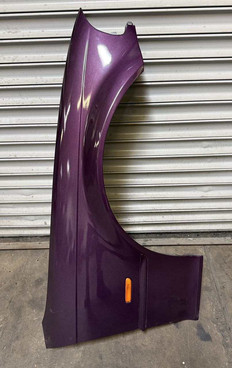 PASSENGER FENDER 1999-03 BMW E46 330ci 325ci 323ci 8241440