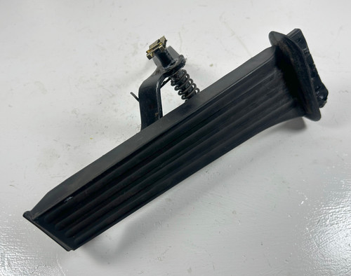 1995-99 BMW Z3 E36 3-SERIES ACCELERATOR GAS PEDAL ASSY 1158855