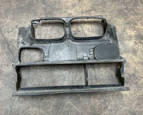 BMW E39 540i 530i 528i 525i FRONT RADIATOR AIR DUCT SHROUD 8159959