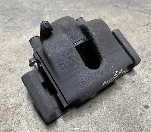BMW e46 325 323 e85 Z4 DRIVER LEFT FRONT BRAKE CALIPER 6758113