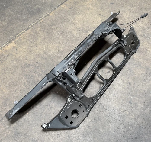 BMW E46 M3 330 325 323 FRONT RADIATOR CORE SUPPORT 8266038