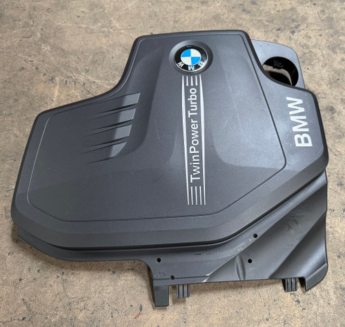 2011-13 BMW F10 528i N20 ENGINE IGNITION COIL UPPER COVER 7594344