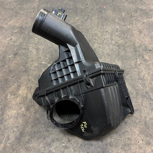 BMW F10 528i N20 ENGINE AIR INTAKE FILTER BOX 7612014