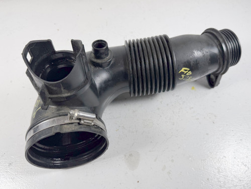 BMW F10 528i F30 328i TURBO INTERCOOLER AIR INTAKE HOSE 7605638