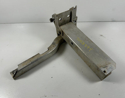 2011-16 BMW F10 5-SERIES RIGHT SIDE FRONT BUMPER DEFORMATION BAR 7158874