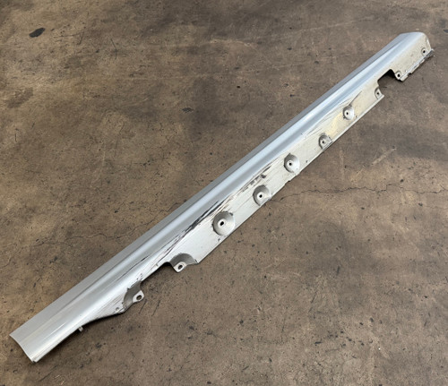 BMW E46 330 325 323 Passenger Side Skirt Rocker Panel Titansilber 8226122