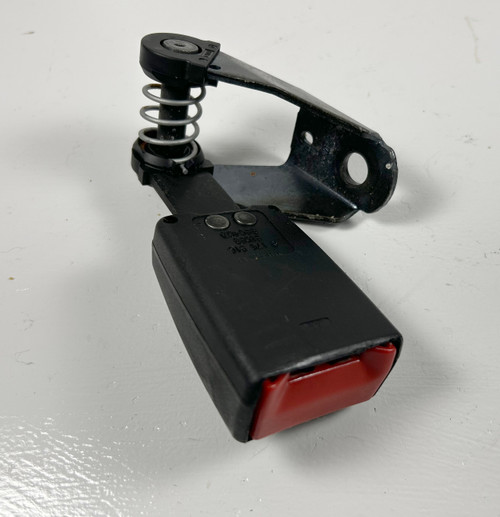 BMW E39 M5 5-SERIES PASSENGER RIGHT REAR SEAT BELT BUCKLE 8176516