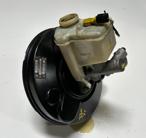 BRAKE BOOSTER MASTER CYLINDER BMW E46 330xi 325xi 6754913