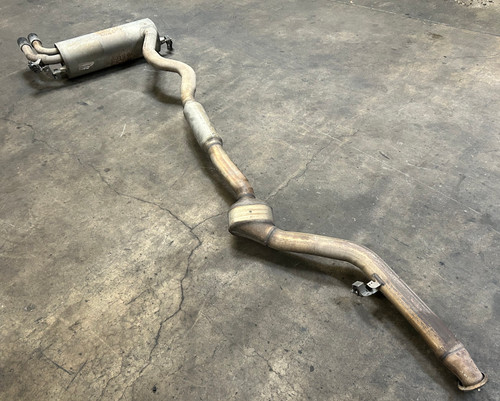 BMW F30 328i 320i EXHAUST RESONATOR MUFFLER ASSEMBLY