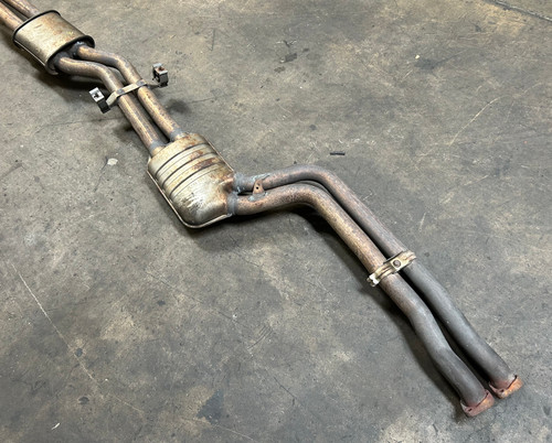 BMW E46 330xi 325xi EXHAUST RESONATOR MUFFLER ASSEMBLY