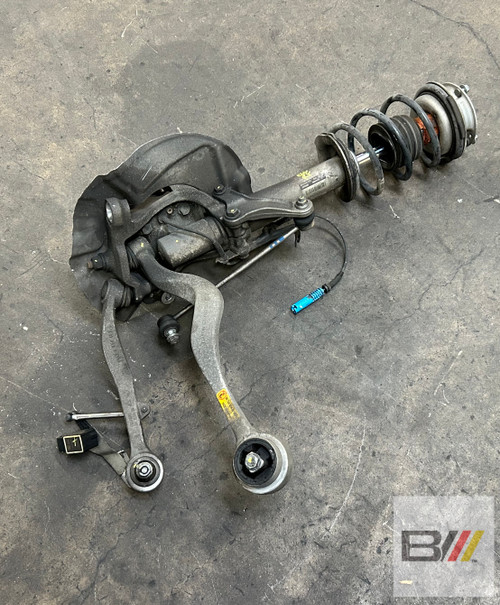 BMW E60 535i 530i 528i 525i PASSENGER FRONT WHEEL CARRIER SPINDLE 6760954