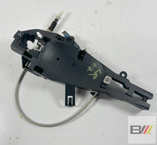 2006-07 BMW E90 335i 328i DRIVER REAR DOOR HANDLE CARRIER