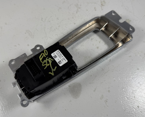 BMW F10 528i F12 6' F25 X3 ELECTRIC PARKING BRAKE SWITCH 9217594