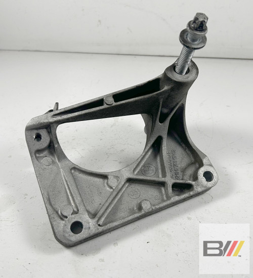 BMW E60 530i 525i DRIVER LEFT MOTOR MOUNT BRACKET 6761117