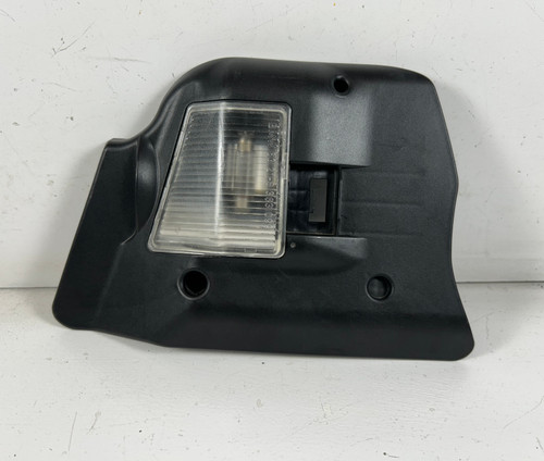 2004-06 BMW E46 M3 330ci 325ci DRIVER BRAKE LAMP BULB SOCKET PANEL 7165973