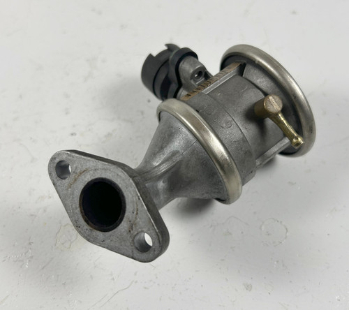 2004-06 BMW E46 330 325 SECONDARY AIR EGR VALVE 7573932