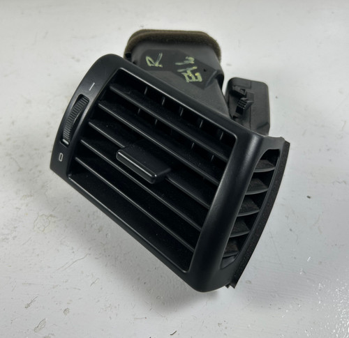 BMW E46 M3 330 325 PASSENGER DASHBOARD AIR VENT GRILLE 8361898