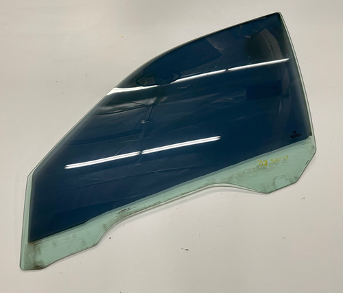 1997-03 BMW E39 M5 540i 530i 525i DRIVER FRONT DOOR WINDOW GLASS 8159169