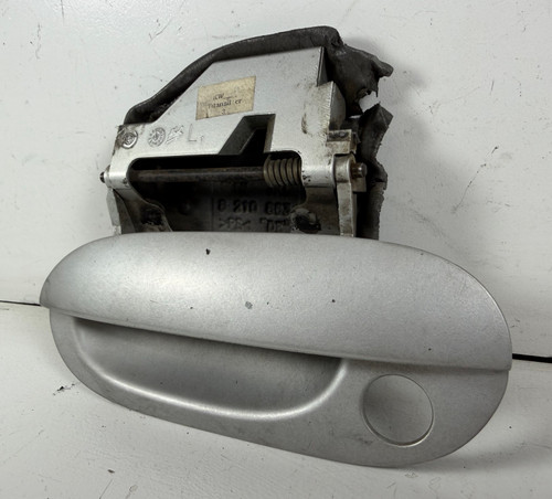 1997-00 BMW E39 M5 540i 528i DRIVER FRONT EXTERIOR DOOR HANDLE