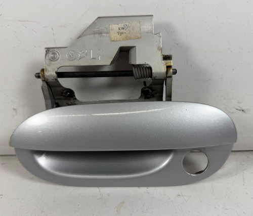 DRIVER FRONT EXTERIOR DOOR HANDLE BMW E39 M5 540i 530i 528i 525i 8245461