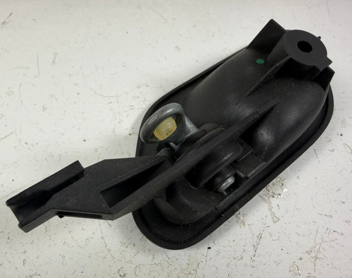 BMW PASSENGER INTERIOR DOOR HANDLE e39 540i 530i 528i 8226050