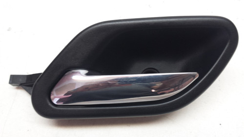 BMW DRIVER INTERIOR DOOR HANDLE E39 5-SERIES OEM 8226049 BMW DRIVER INTERIOR DOOR HANDLE E39 5-SERIES OEM 8226049
