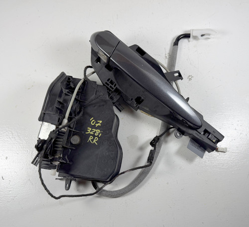 PASSENGER REAR DOOR LOCK LATCH EXTERIOR HANDLE BMW E90 335i 328i