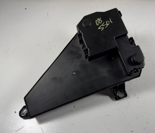 REAR POWER DISTRIBUTION FUSE PANEL BMW E60 550i 535i 530i 6906618