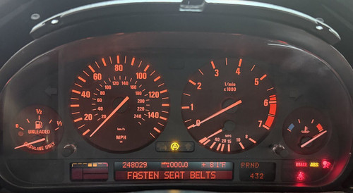 DASH GUAGE CLUSTER SPEEDOMETER 2001-03 BMW E39 540i 530i 9155811