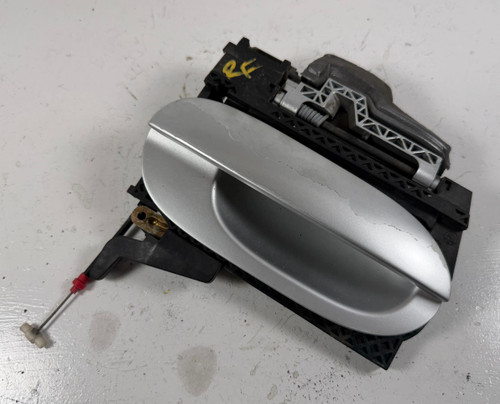 PASSENGER FRONT DOOR HANDLE TITAN BMW E39 M5 540i 528i 8245462