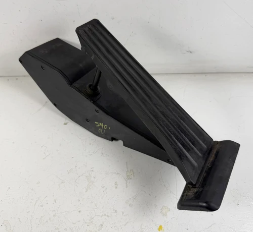 BMW E38 740i E39 540i ELECTRIC ACCELERATOR GAS PEDAL 6753053