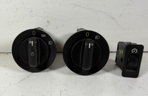 1997-00 BMW E39 M5 540i 528i HEADLIGHT FOG LAMP CONTROL KNOB 5493910
