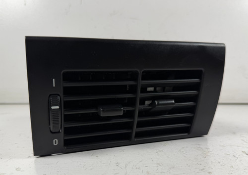 1997-98 BMW E39 540i 528i CENTER CONSOLE REAR AC HEATER AIR VENT 8391182