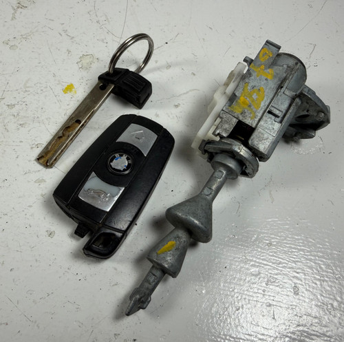 BMW E90 335i 330i 328i DRIVER DOOR KEY CYLINDER