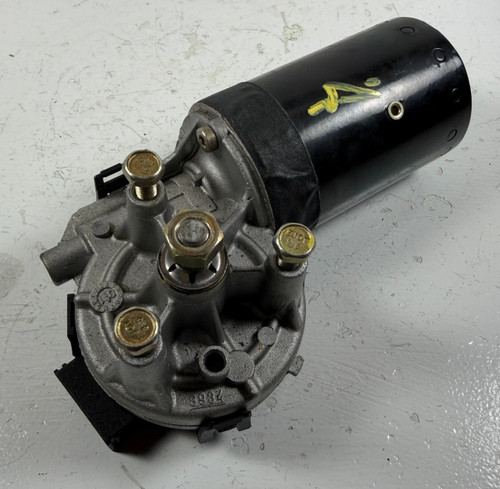 BMW E46 M3 330 325 FRONT WINDSHIELD WIPER MOTOR 8362155