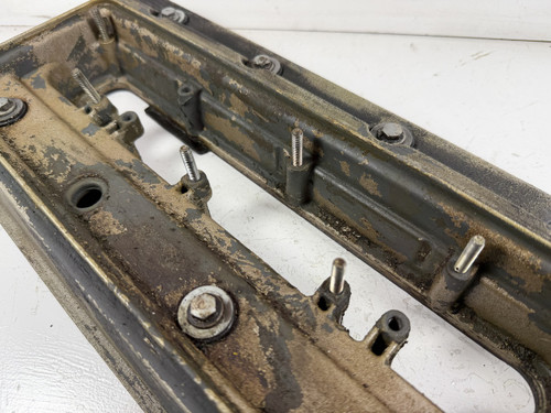 DRIVER LEFT VALVE COVER BANK 2 1999-03 BMW E39 540i 1703175