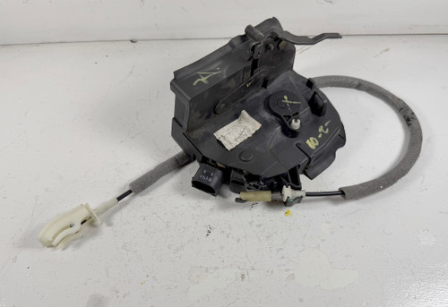 1999-00 BMW E46 330ci 328ci 323ci Passenger Front Door Lock Latch 8208716