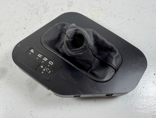 1999-03 BMW e39 540i 530i 525i GEAR SHIFTER SELECTOR W BOOT 8256277