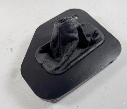 1999-03 BMW e39 540i 530i 525i GEAR SHIFTER SELECTOR W BOOT 8256277