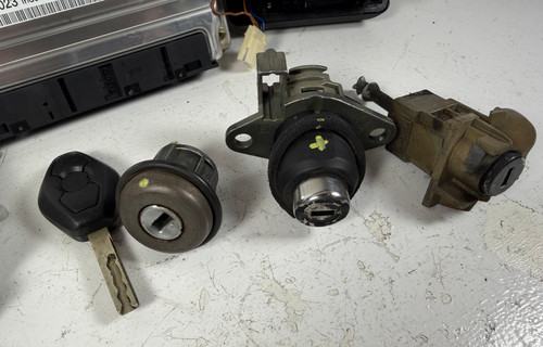 2003-05 BMW E46 325 Engine Computer DME Kit EWS Tumbler 7548770